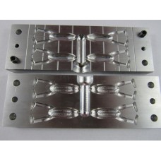 1.75 inch Kicker frog/toad  bait injection mold