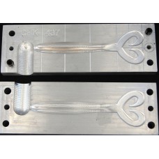 CHK437   curly tail  injection mold