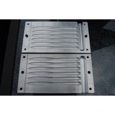 ML30 Leech creature bait injection mold 6 cav