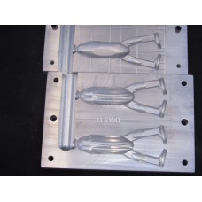 td350 twin cavity Kicker   frog/toad bait injection mold